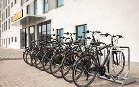 Super 8 By Wyndham Oberhausen Am Centro